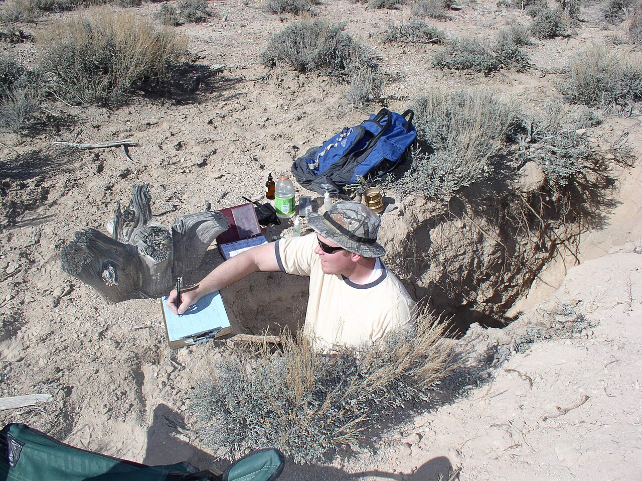 Pedological pit (soil auger/borehole) for profile inspection and soil sampling by depth