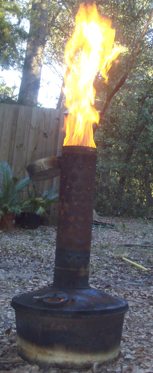 Smudge pot type heater for heating air in the orchard