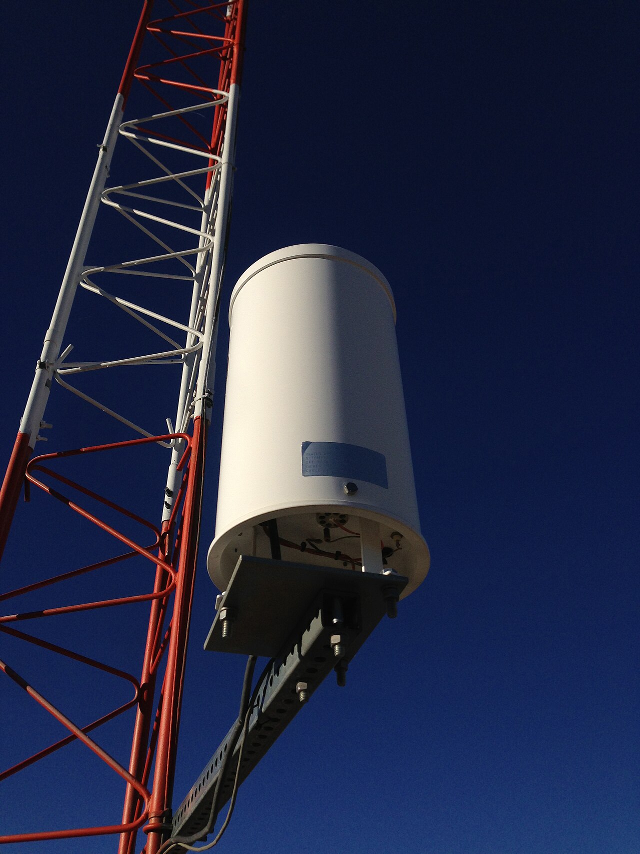 Tipping bucket rain gauge